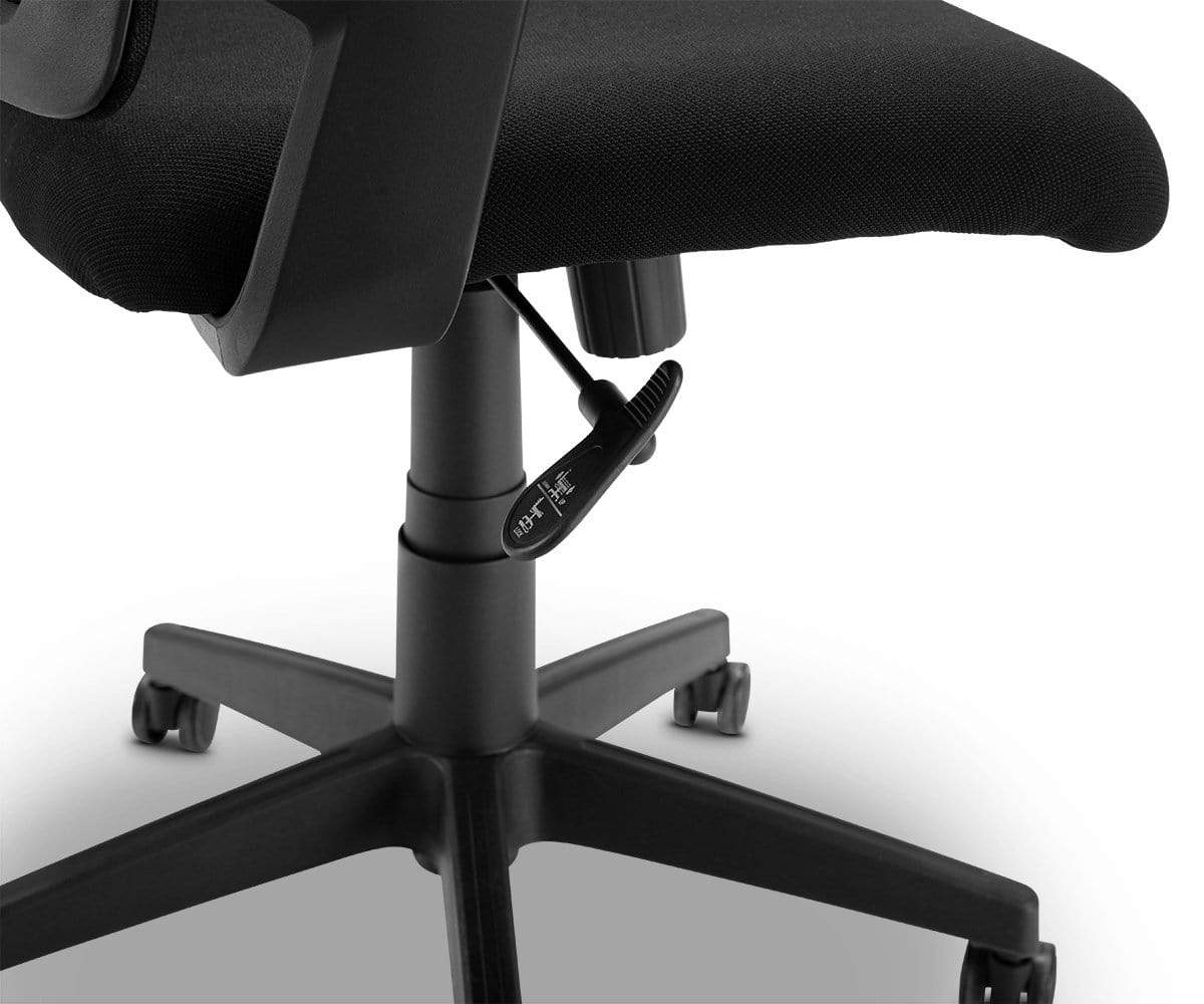 Pitka Chair