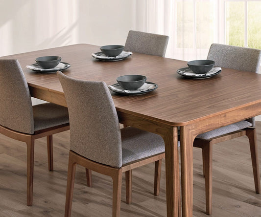 Sundby Dining Chair